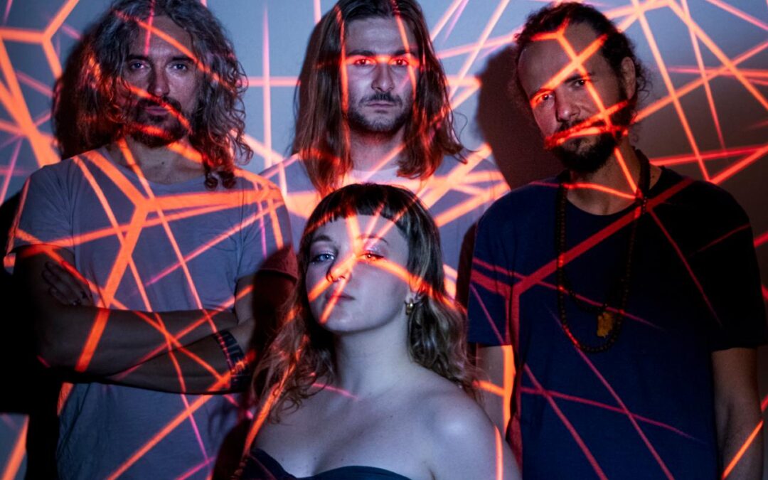 Dialetto, rock e musica elettronica: gli Staindubatta al Fuoriluogo